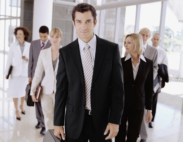 長沙炭河服飾有限公司,長沙西服定制公司,工作服定制,沖鋒衣定制,T恤定制