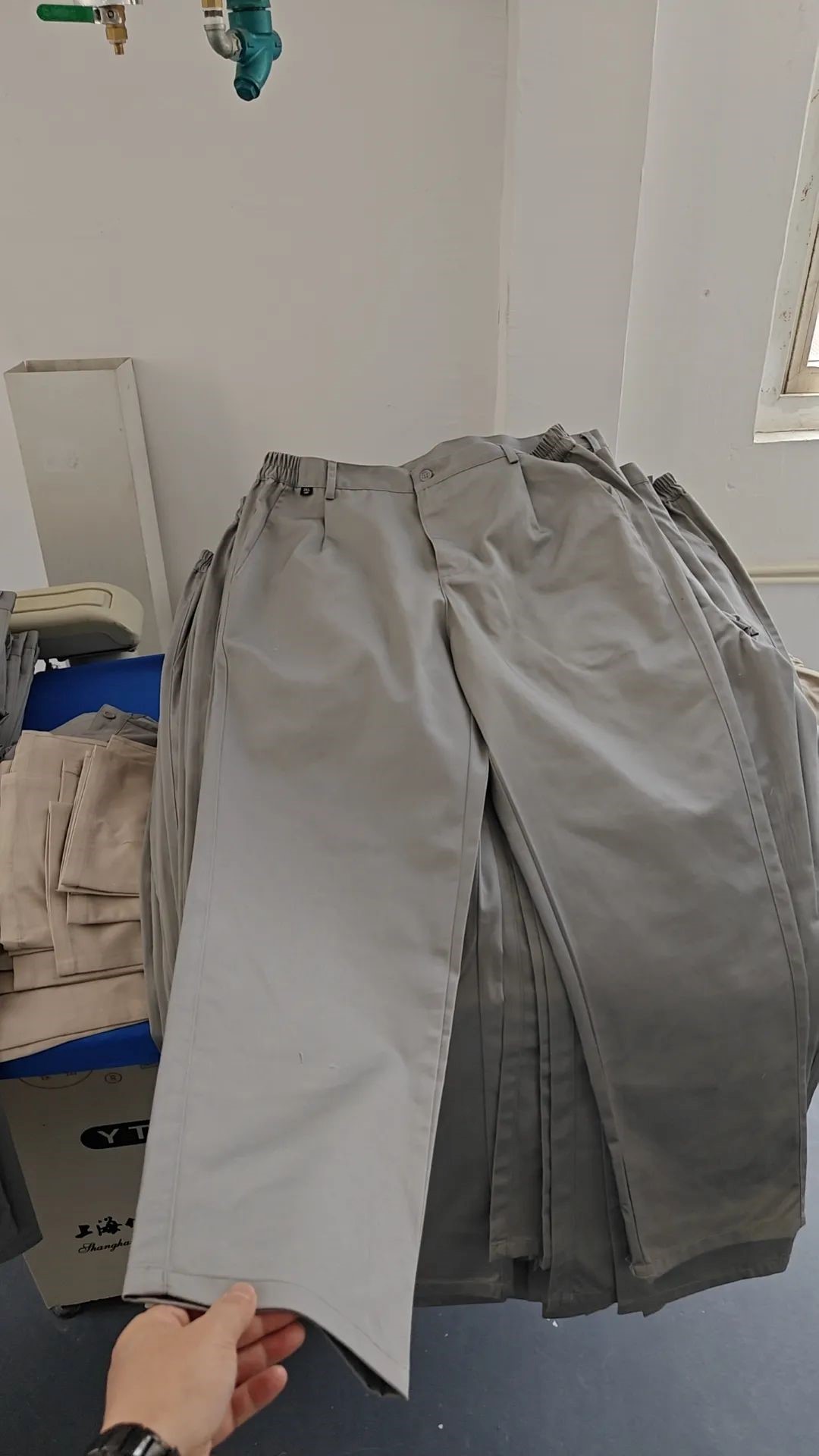 長(zhǎng)沙炭河服飾有限公司,長(zhǎng)沙西服定制公司,工作服定制,沖鋒衣定制,T恤定制